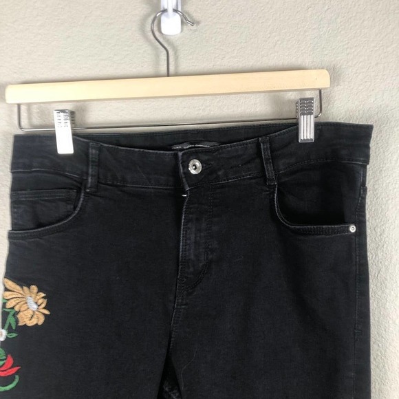 Zara Black Straight Leg Jeans with Floral Embroidery - Picture 3 of 15